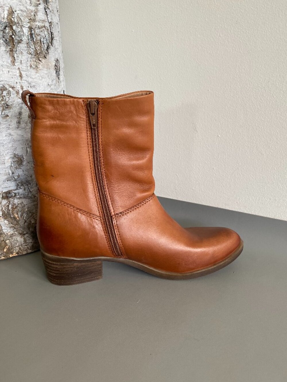 Oker Cognac Leather Slouch Ankle Boots Side zip  Comfort ECU Sz 9/Fits 8.5 - Picture 8 of 15
